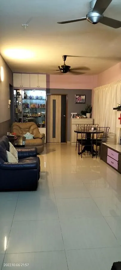A Room In Aparnt Sri Impian Johor Bahru
